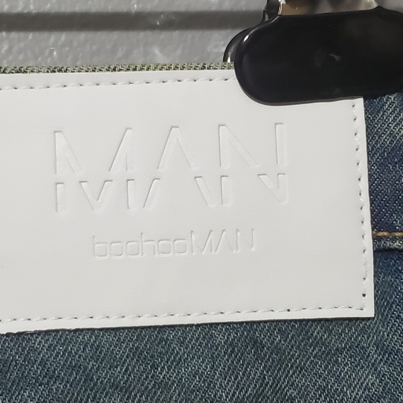 Boohoo Man Jean Shorts with Button Fly Men's Size 32 - Picture 3 of 7